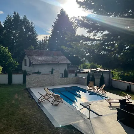 Botanic Villa *
